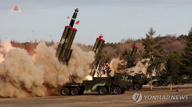 지난 3월 북한이 공개한 '초대형 방사포' 발사 모습